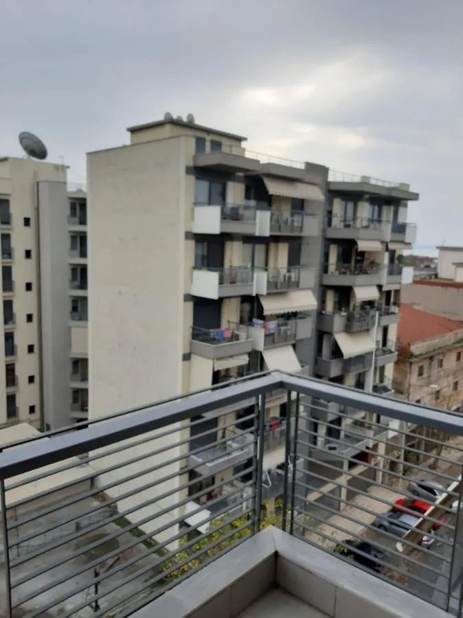 Kosmos Service Apartment Open View 2 Selanik