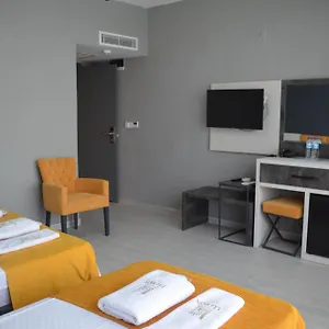Lizbon Otel İzmir